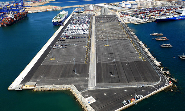 Terminal de Ford en el puerto de Valencia.