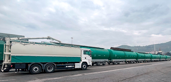 Imagen del primer servicio ferroviario de SLP en el puerto de Bilbao con graneles sólidos.