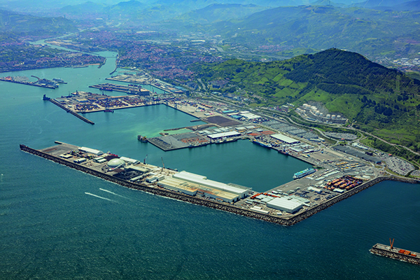 Vista aérea del puerto de Bilbao.